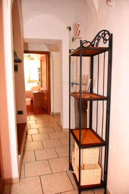 וולטרה Casa Vacanze E Brevi Periodi Alla Porta Etrusca La Panchina Al Sole מראה חיצוני תמונה