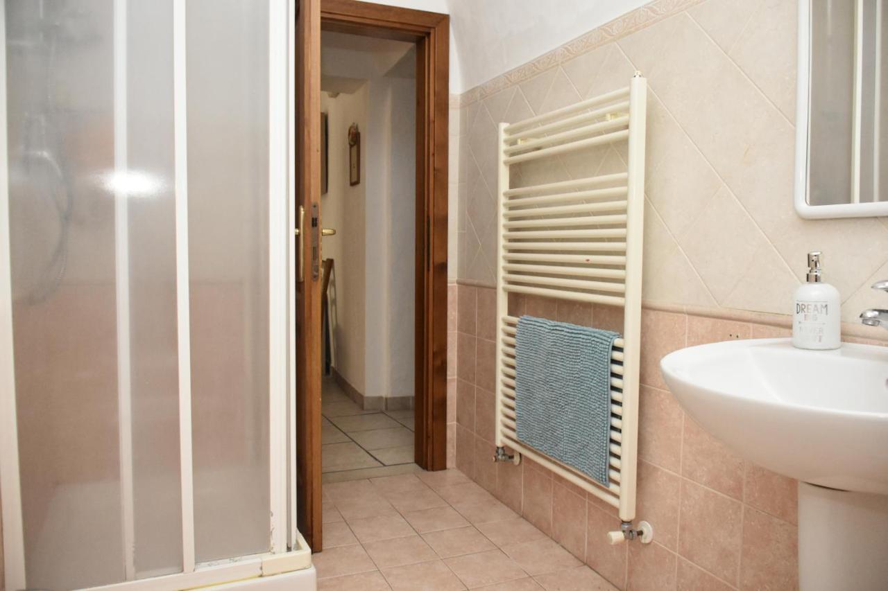 וולטרה Casa Vacanze E Brevi Periodi Alla Porta Etrusca La Panchina Al Sole מראה חיצוני תמונה
