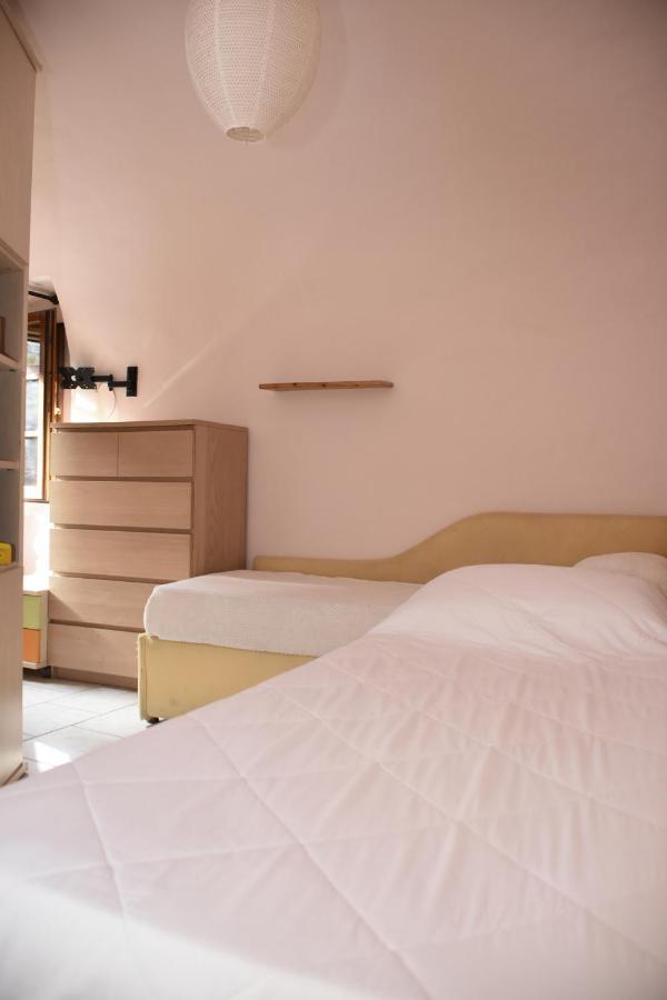 וולטרה Casa Vacanze E Brevi Periodi Alla Porta Etrusca La Panchina Al Sole מראה חיצוני תמונה