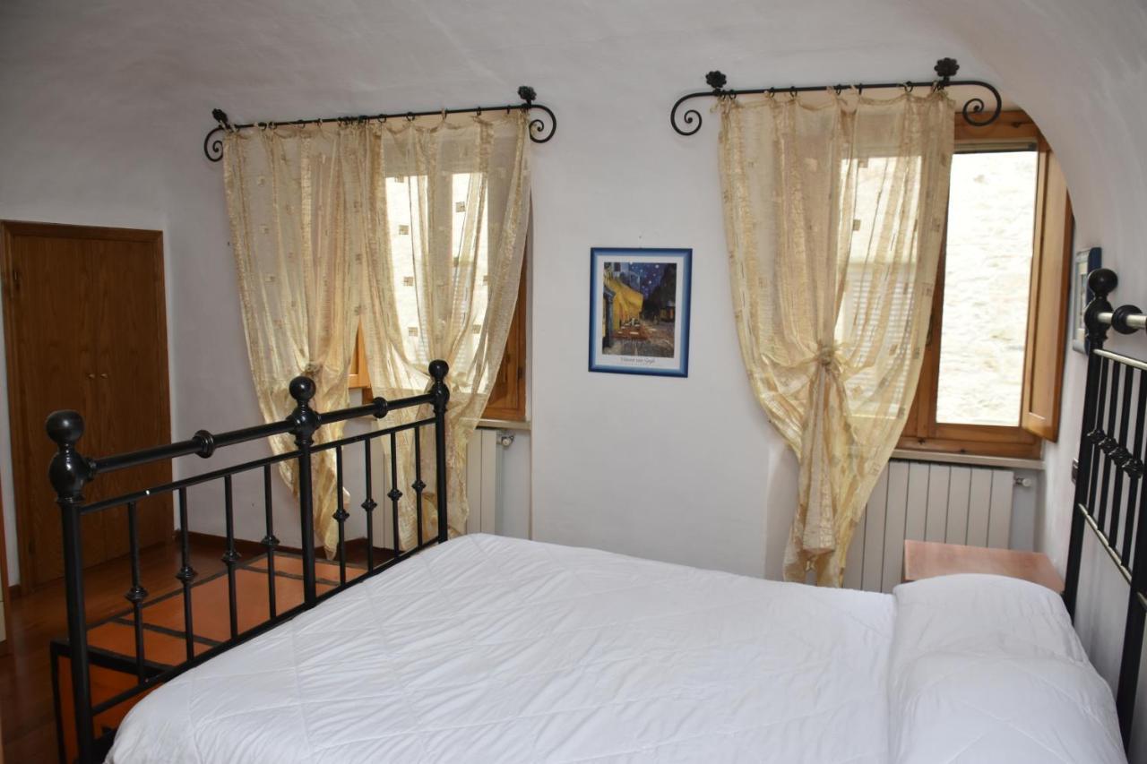 וולטרה Casa Vacanze E Brevi Periodi Alla Porta Etrusca La Panchina Al Sole מראה חיצוני תמונה