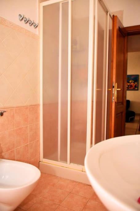 וולטרה Casa Vacanze E Brevi Periodi Alla Porta Etrusca La Panchina Al Sole מראה חיצוני תמונה